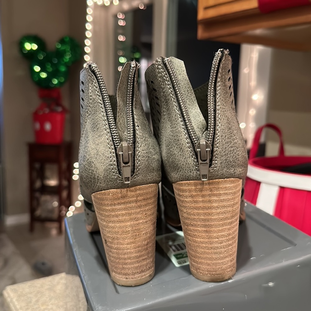 Very G shoes - Picture 4 of 5